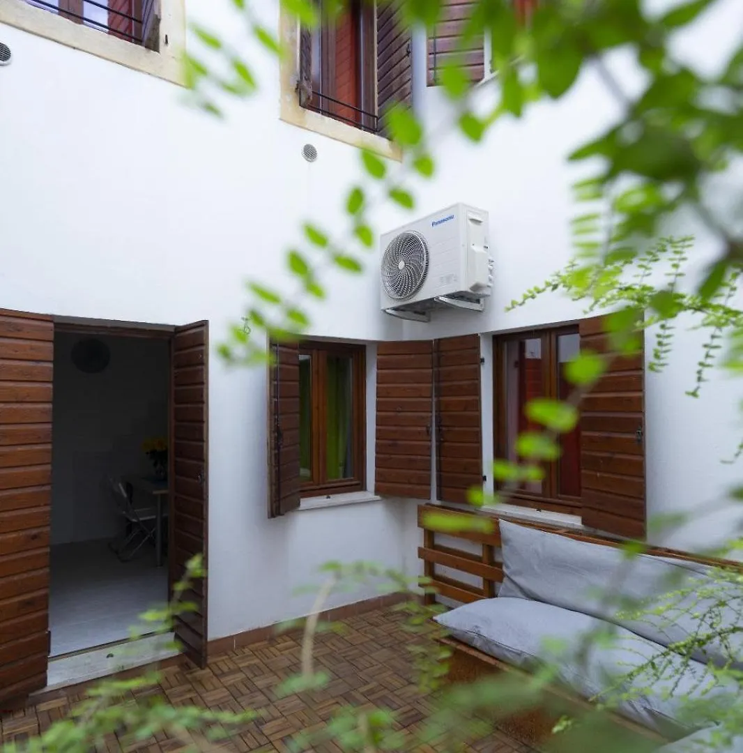 Apartment Locami Fondaco Medievale Verona