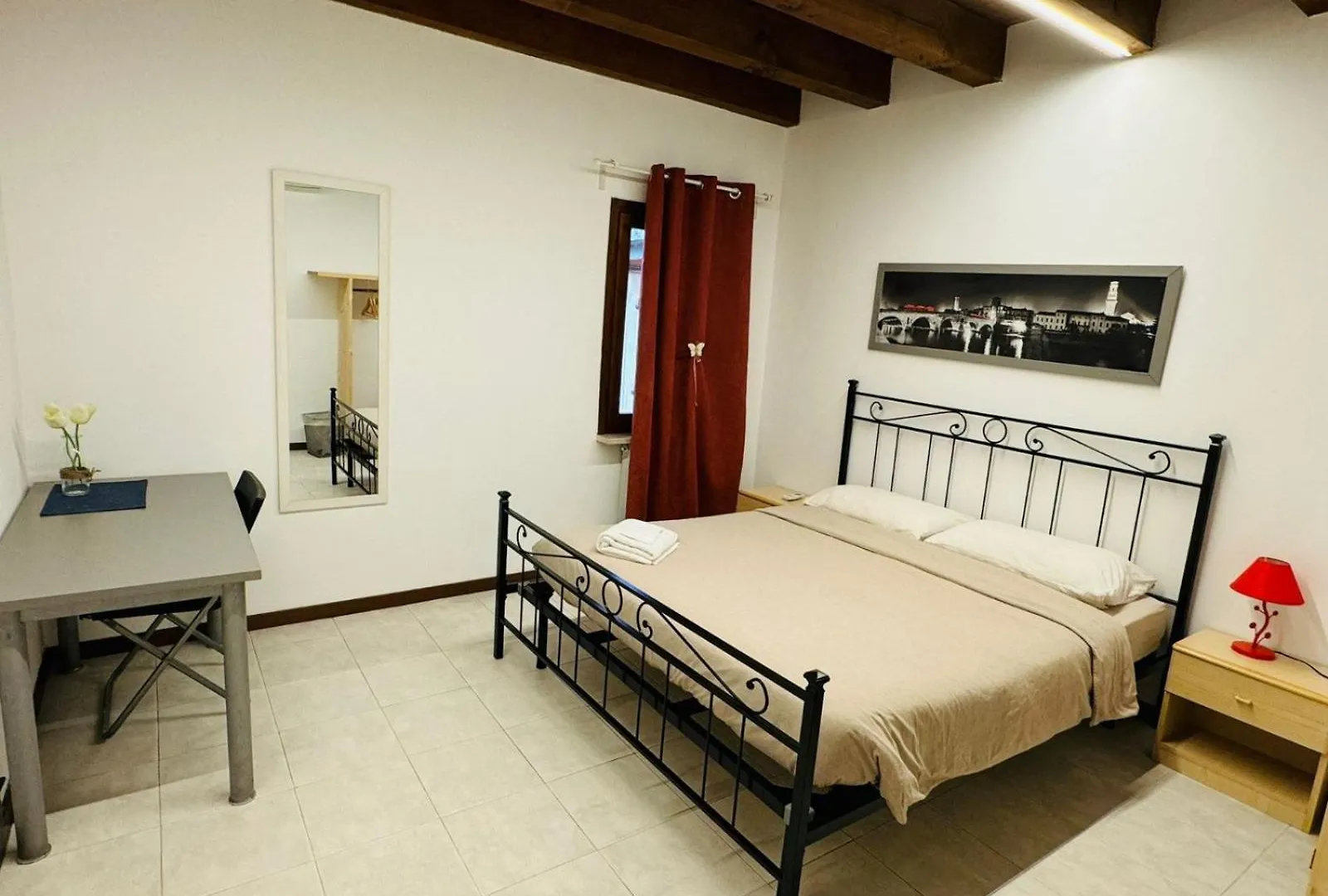 Apartment Locami Fondaco Medievale Verona Italy